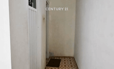 Hunian Dan Ruang Usaha Pinggir Jalan Raya Di Maguwoharjo