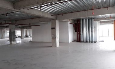 600 sqm Bare shell Commercial Office space for lease in Caloocan City