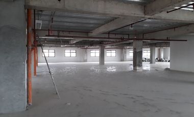 600 sqm Bare shell Commercial Office space for lease in Caloocan City
