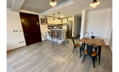 SE VENDE ESPACIOSO Y MODERNO TOWNHOUSE CHICUREO