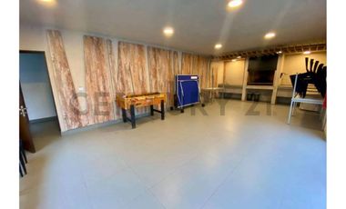 SE VENDE ESPACIOSO Y MODERNO TOWNHOUSE CHICUREO