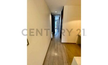 SE VENDE ESPACIOSO Y MODERNO TOWNHOUSE CHICUREO