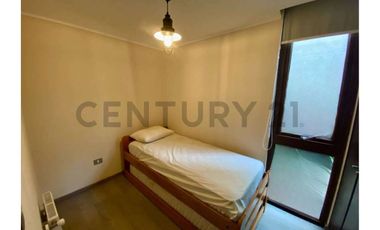 SE VENDE ESPACIOSO Y MODERNO TOWNHOUSE CHICUREO