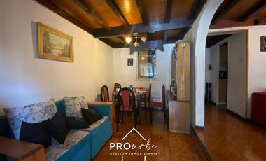 Casa en Venta en Avenida Lo Errazuriz