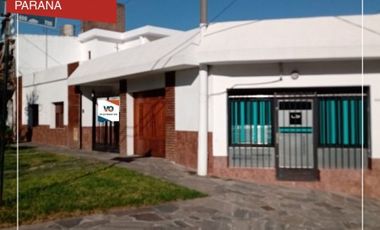 VENDO CASA + LOCAL COMERCIAL Colon y Santa Cruz