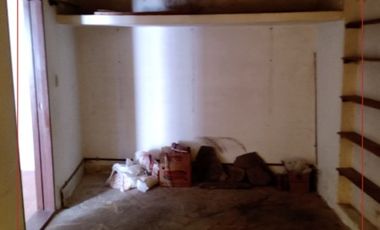 VENDO CASA + LOCAL COMERCIAL Colon y Santa Cruz