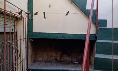 VENDO CASA + LOCAL COMERCIAL Colon y Santa Cruz