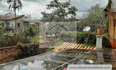 Hostal de Venta – Centro Histórico de Cuenca, 18 habitaciones