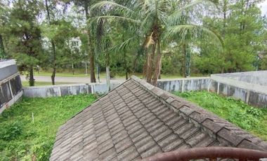 Rumah Setengah Jadi di Taman Imperial Golf Estate