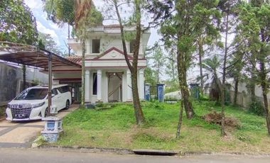 Rumah Setengah Jadi di Taman Imperial Golf Estate