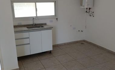 DUPLEX EN VENTA HOUSING B° ARGUELLO QUISQUISACATE- FRENTE A VIVERO ARGUELLO