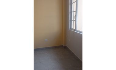 CASA EN CONJUNTO EN OTAVALO