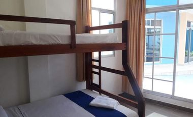 Casa en  venta en Tonsupa de 18 habitaciones con piscina - Tonsupa, Esmeraldas