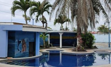 Casa en  venta en Tonsupa de 18 habitaciones con piscina - Tonsupa, Esmeraldas