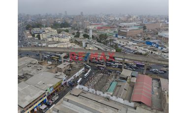 Se Vende Terreno Comercial De 500 M2 En Av Grau Cercado De Lima