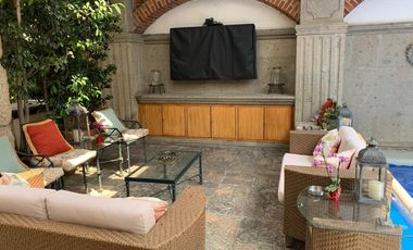 VENTA CASA BOSQUES DE LAS LOMAS 4 RECAMARAS CON ALBERCA