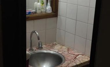 Venta - Depto en P. Baja de 3 dormitorios - Centro de Neuquén Capital
