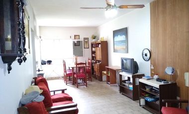 Venta - Depto en P. Baja de 3 dormitorios - Centro de Neuquén Capital