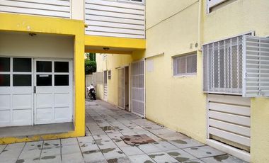Venta - Depto en P. Baja de 3 dormitorios - Centro de Neuquén Capital