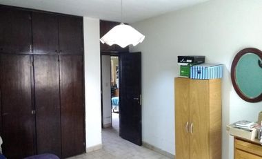 Venta - Depto en P. Baja de 3 dormitorios - Centro de Neuquén Capital