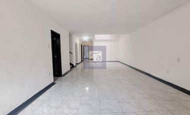 COD. 3144 - SE ARRIENDA CASA - BARRIO: LAS MERCEDES