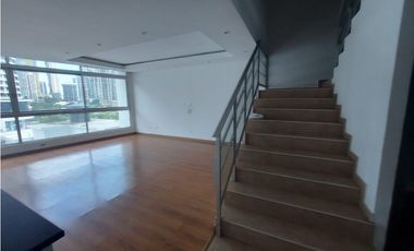 VENTA APARTAMENTO EN AVENIDA BALBOA PH BAYFRONT OPORTUNIDAD