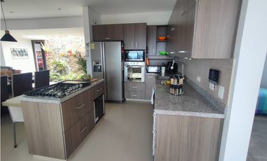Venta Finca Vereda El Perico Envigado Area 6400m2