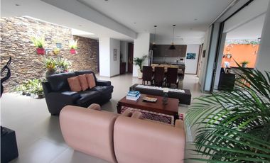 Venta Finca Vereda El Perico Envigado Area 6400m2