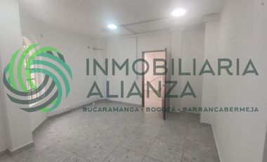 casa en arriendo en el recreo. Cod A17036