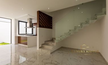 Casa en venta Nueva en Solares