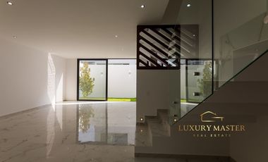 Casa en venta Nueva en Solares