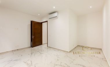 Casa en venta Nueva en Solares