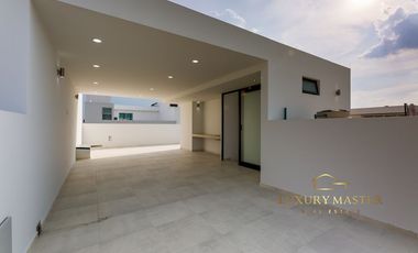 Casa en venta Nueva en Solares