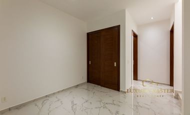 Casa en venta Nueva en Solares