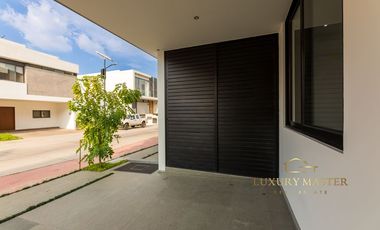 Casa en venta Nueva en Solares