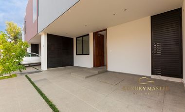 Casa en venta Nueva en Solares