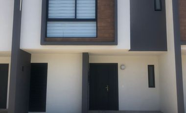 Casa Nueva en Renta Residencial Aurea
