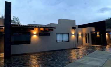 CASA EN VENTA  EN SAN GASPAR VALLE DE BRAVO