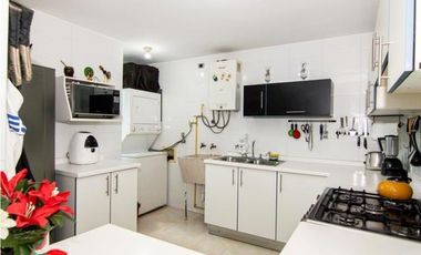 VENDO APARTAMENTO PH ELMARE