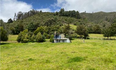 VENTA FINCA SESQUILÉ- LA ESQUINA-6574.74 M2