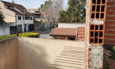 Casa en venta en Temperley Este