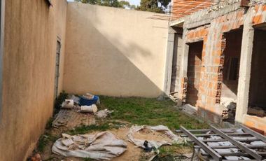 Casa en venta en Temperley Este