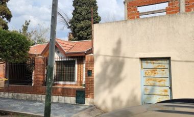 Casa en venta en Temperley Este
