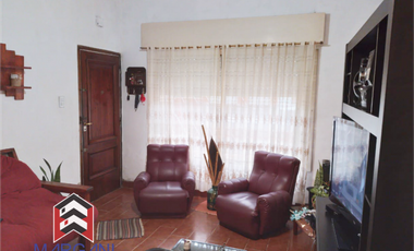 Excelente Departamento 3 AMB al Frente