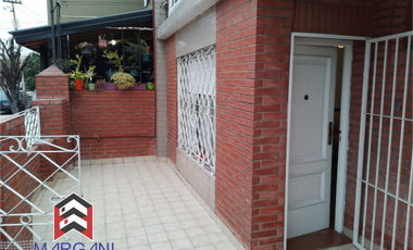 Excelente Departamento 3 AMB al Frente
