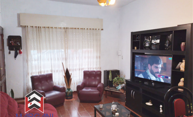 Excelente Departamento 3 AMB al Frente