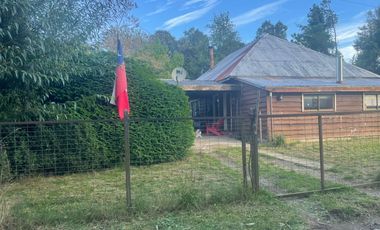 CASA EN SECTOR RURAL DE LONCOPAN EN MEDIA HECTAREA DE TERRENO