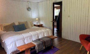 CASA EN SECTOR RURAL DE LONCOPAN EN MEDIA HECTAREA DE TERRENO