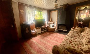 CASA EN SECTOR RURAL DE LONCOPAN EN MEDIA HECTAREA DE TERRENO