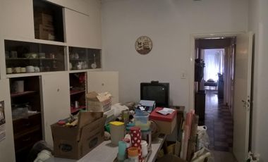 VENDO CASA EN NECOCHEA